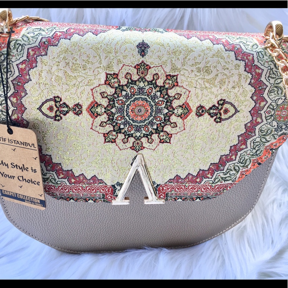 Tribal Design Bag with Matching Wallet NWT